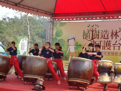十鼓隊精彩演出，獲得與會來賓的肯定
